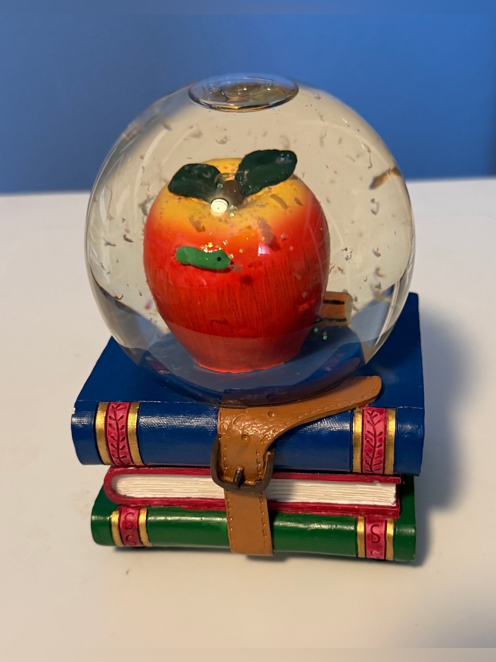 Sankyo Musical Snow Globe